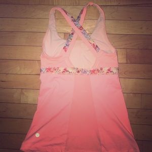 Lululemon Pink/flowered tank